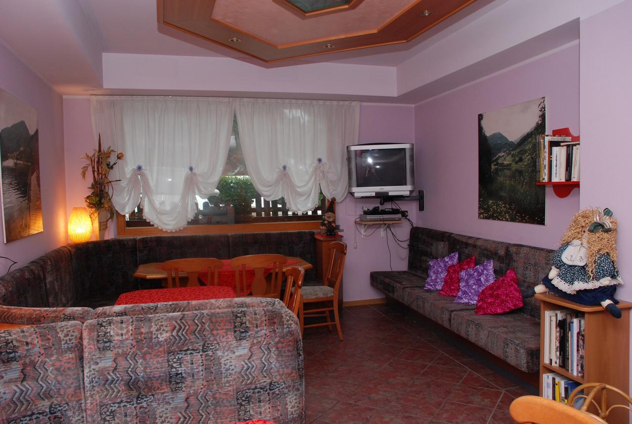 Albergo Ginevra Roncone Exterior foto